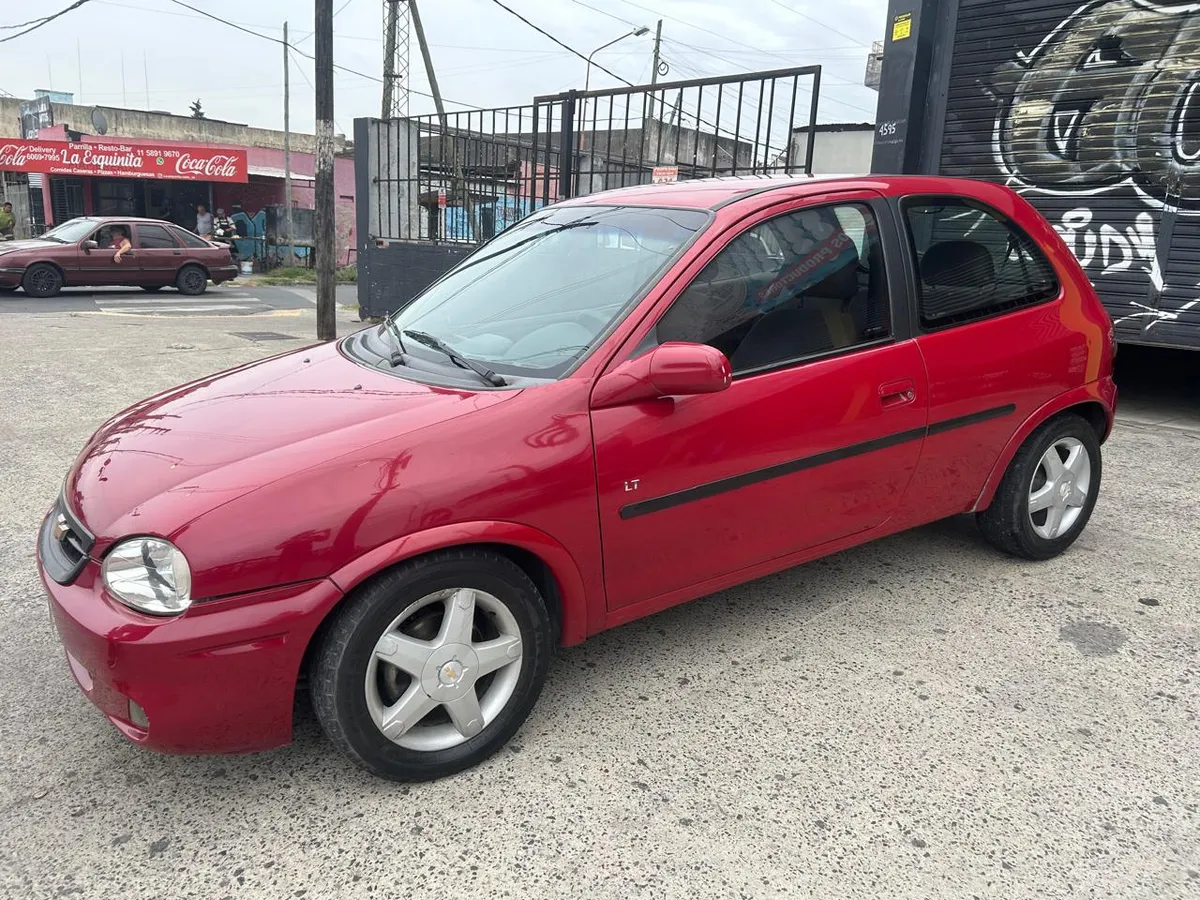 Oferta chevrolet Corsa retira con 5000
